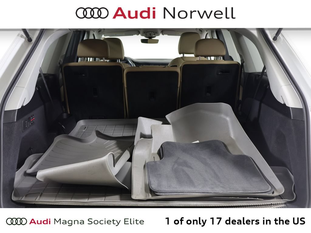 Used 2023 Audi Q7 3.0T Prestige AWD/4WD image 16