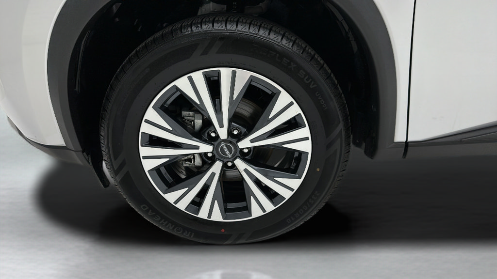 Used 2023 Nissan Rogue SV AWD/4WD image 8