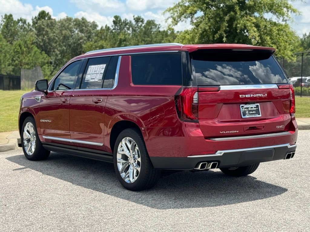 New 2025 GMC Yukon XL Denali w/ Denali Reserve Package image 12