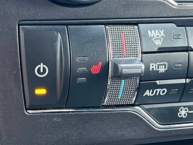 Used 2018 Ford Explorer XLT w/ Equipment Group 202A AWD/4WD image 28