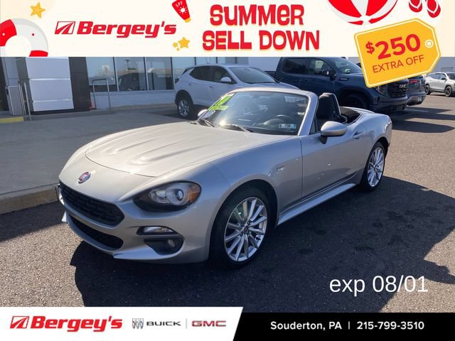 Used 2018 FIAT 124 Spider Lusso w/ Convenience Group RWD image 1