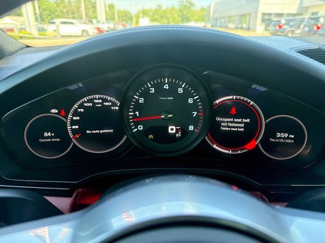 Used 2022 Porsche Cayenne AWD/4WD image 33