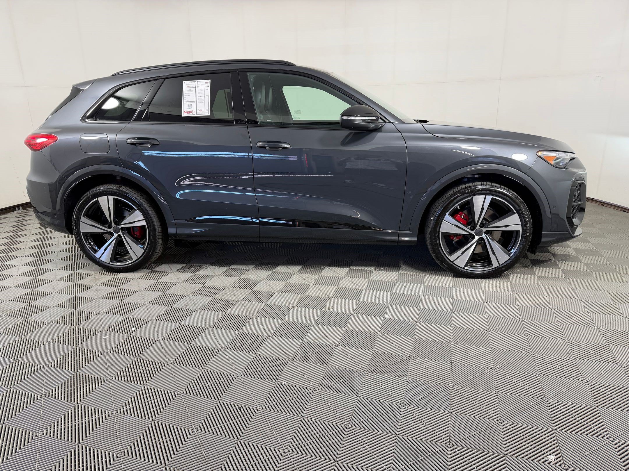 New 2026 Audi SQ5 Premium Plus AWD/4WD image 8