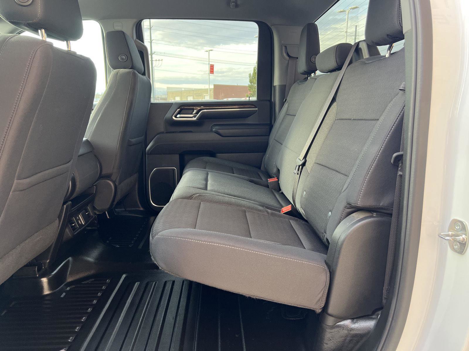 Used 2024 GMC Sierra 2500 SLE image 25