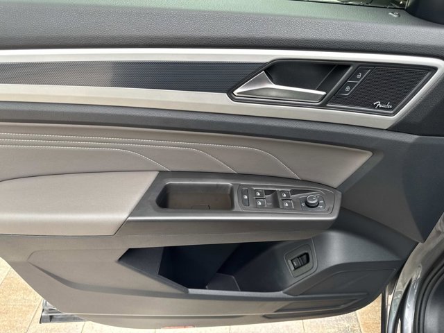 Used 2022 Volkswagen Atlas SEL Premium image 9