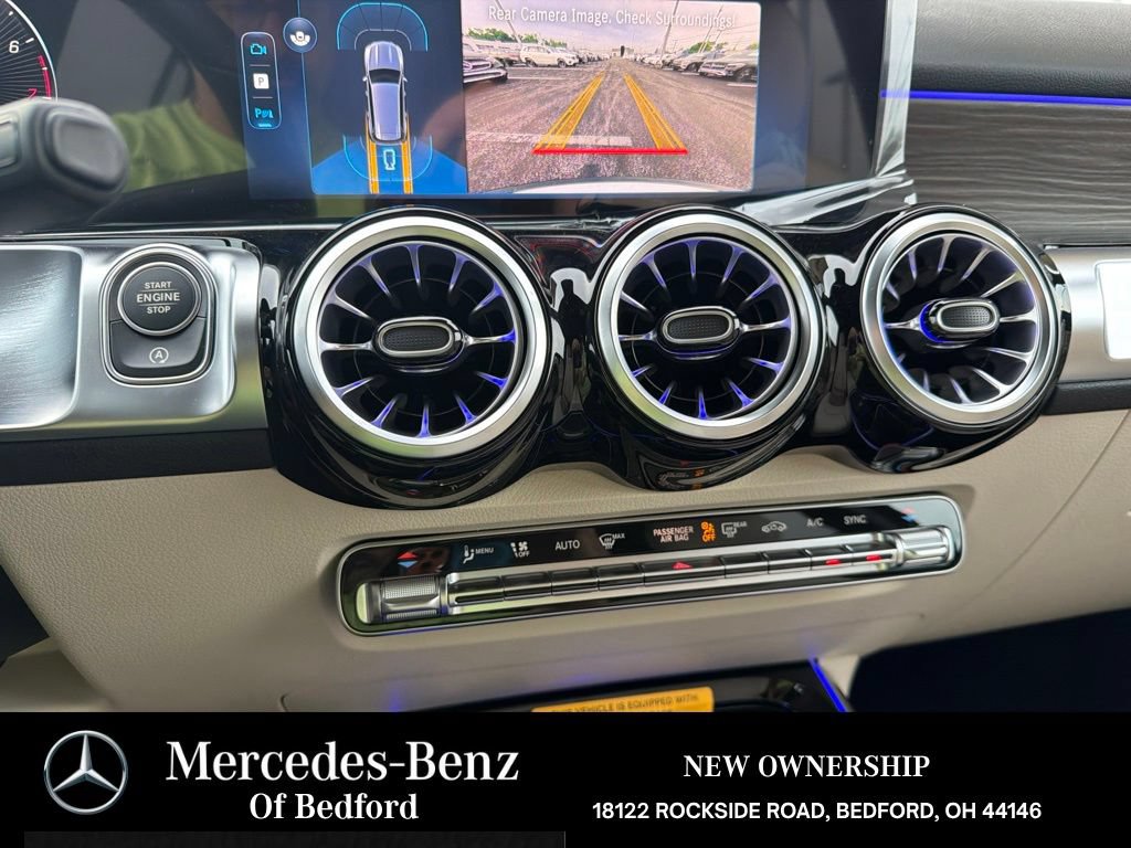 New 2026 Mercedes-Benz GLB 250 4MATIC image 16