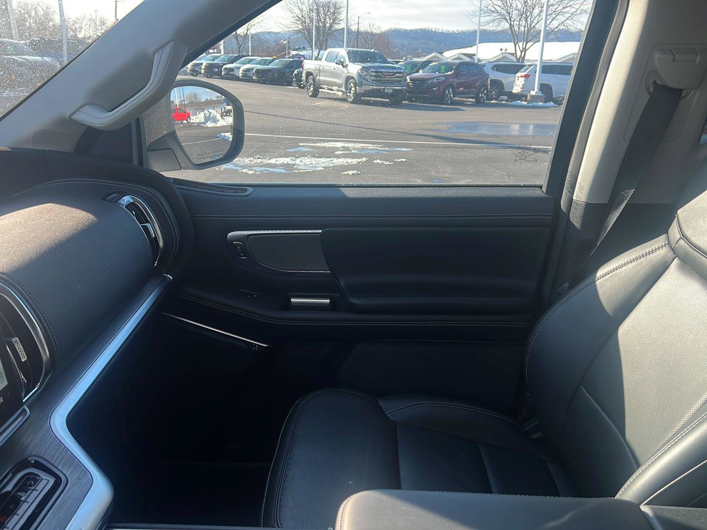 Used 2025 Ford Expedition Max Platinum image 20