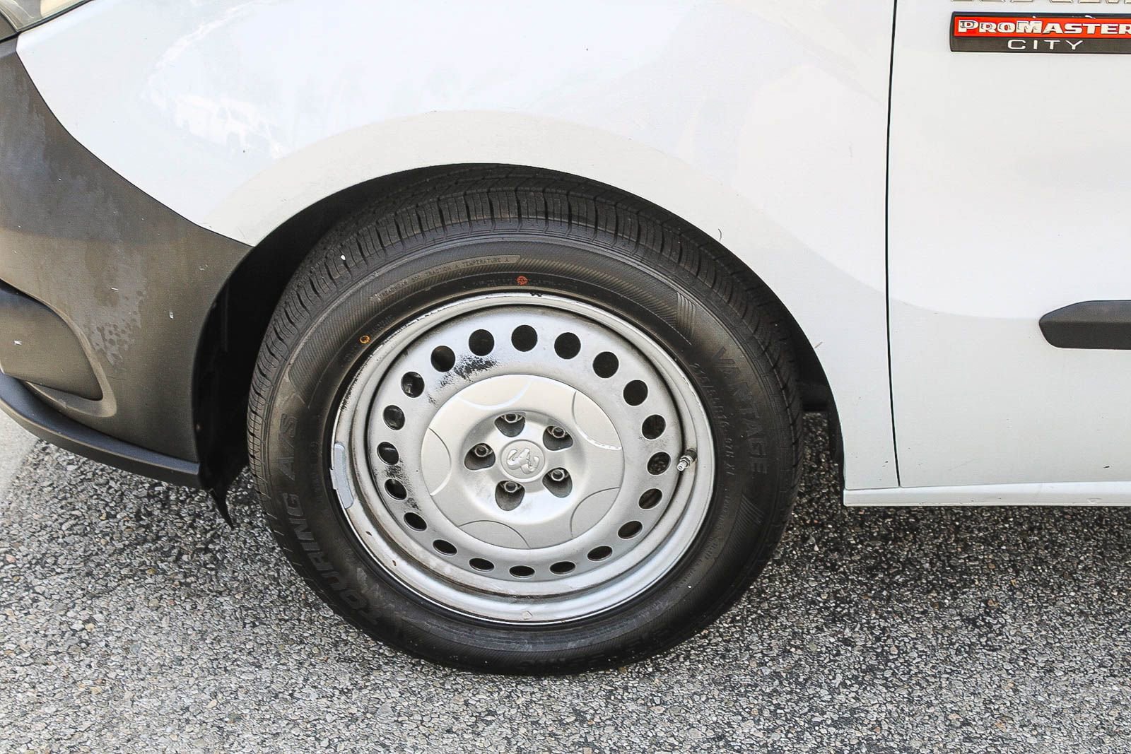 Used 2021 RAM ProMaster City Tradesman image 5