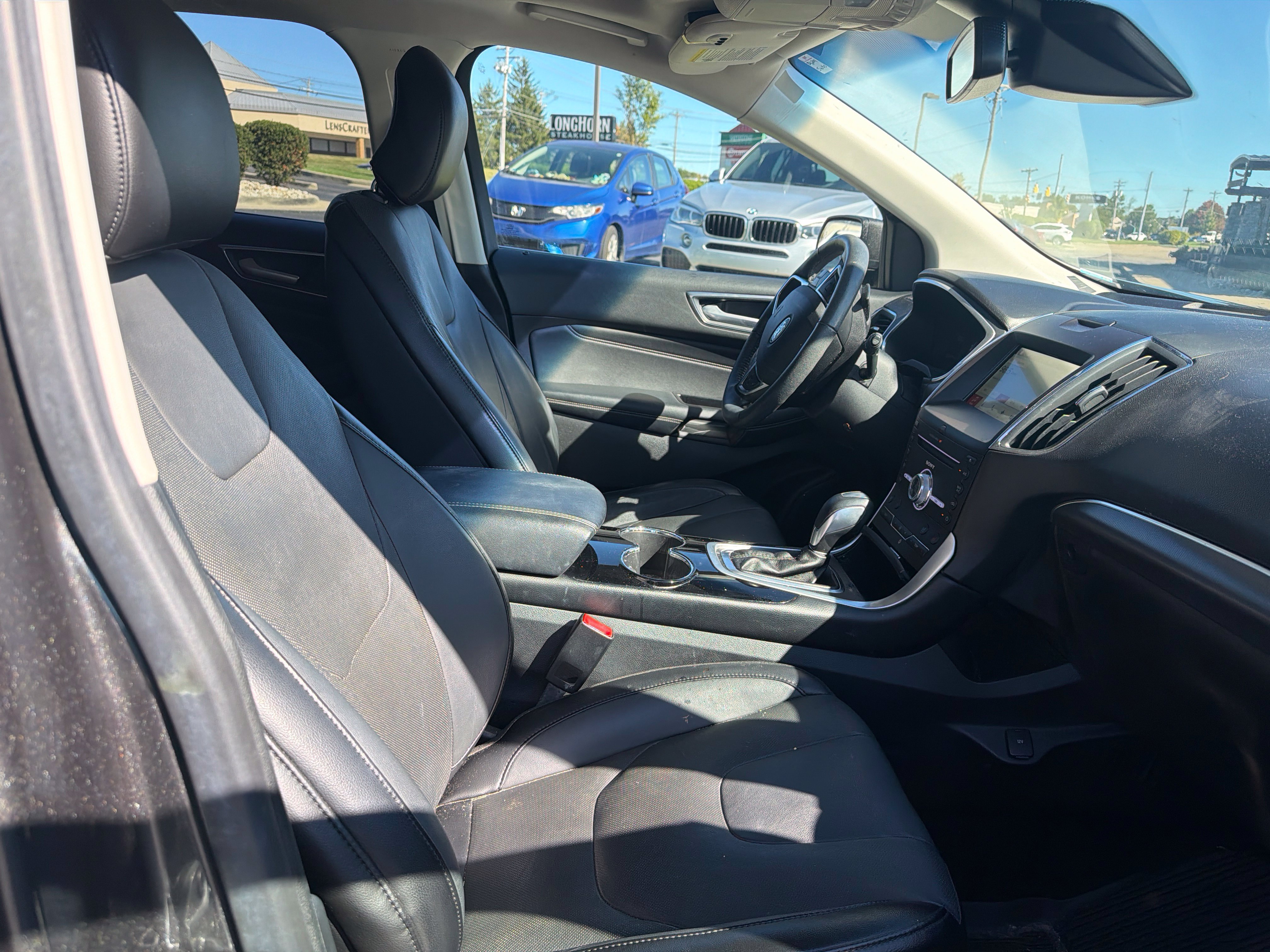 Used 2018 Ford Edge Titanium w/ Equipment Group 301A AWD/4WD image 13