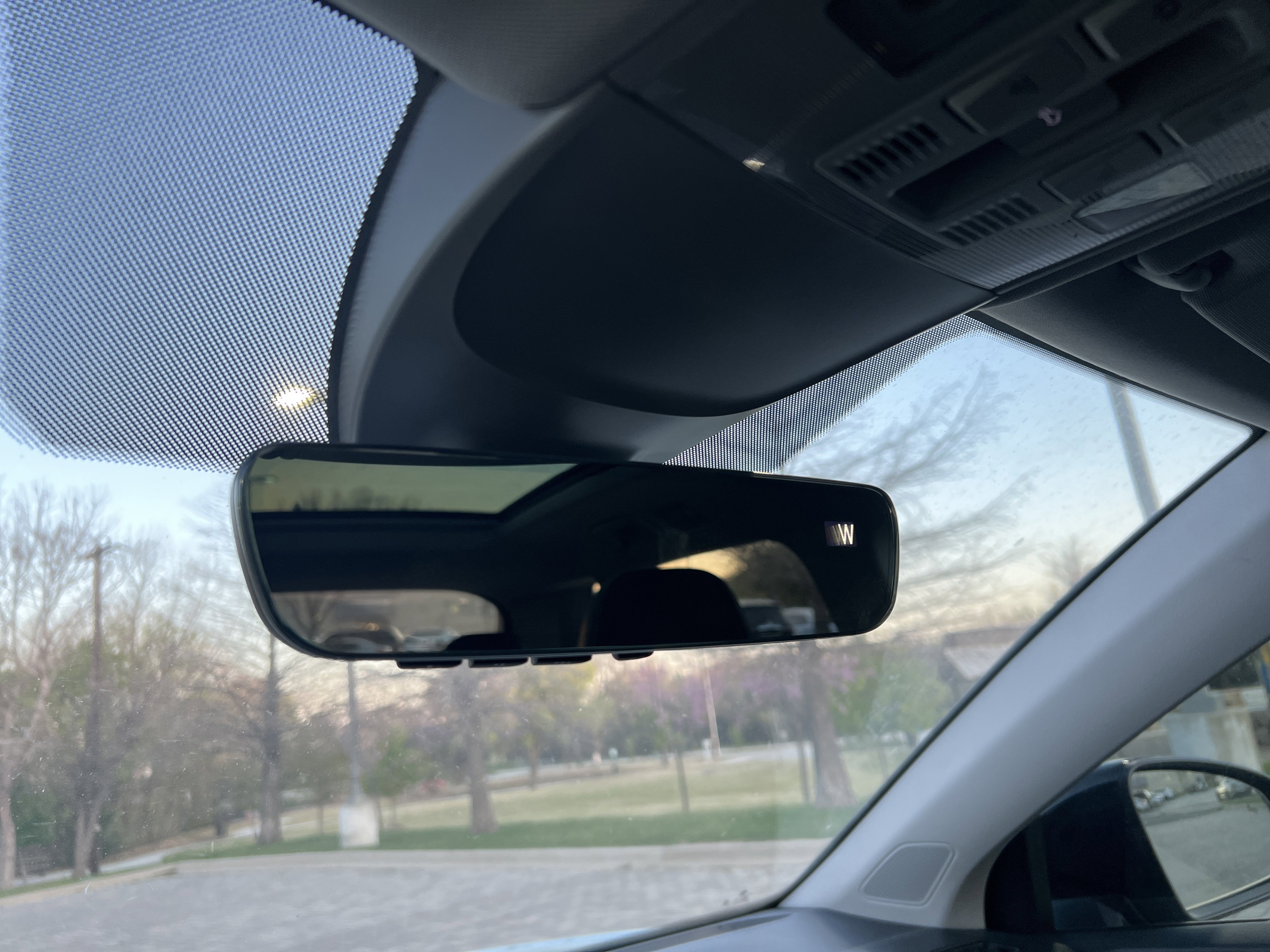 Used 2025 Volkswagen Taos SE image 25