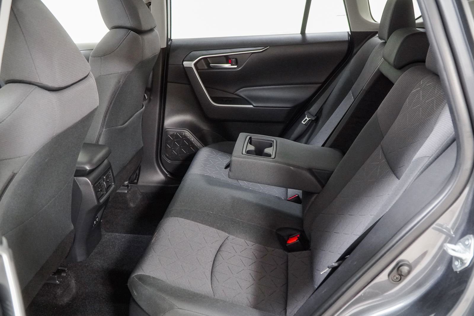 Used 2020 Toyota RAV4 XLE w/ Convenience Package AWD/4WD image 41