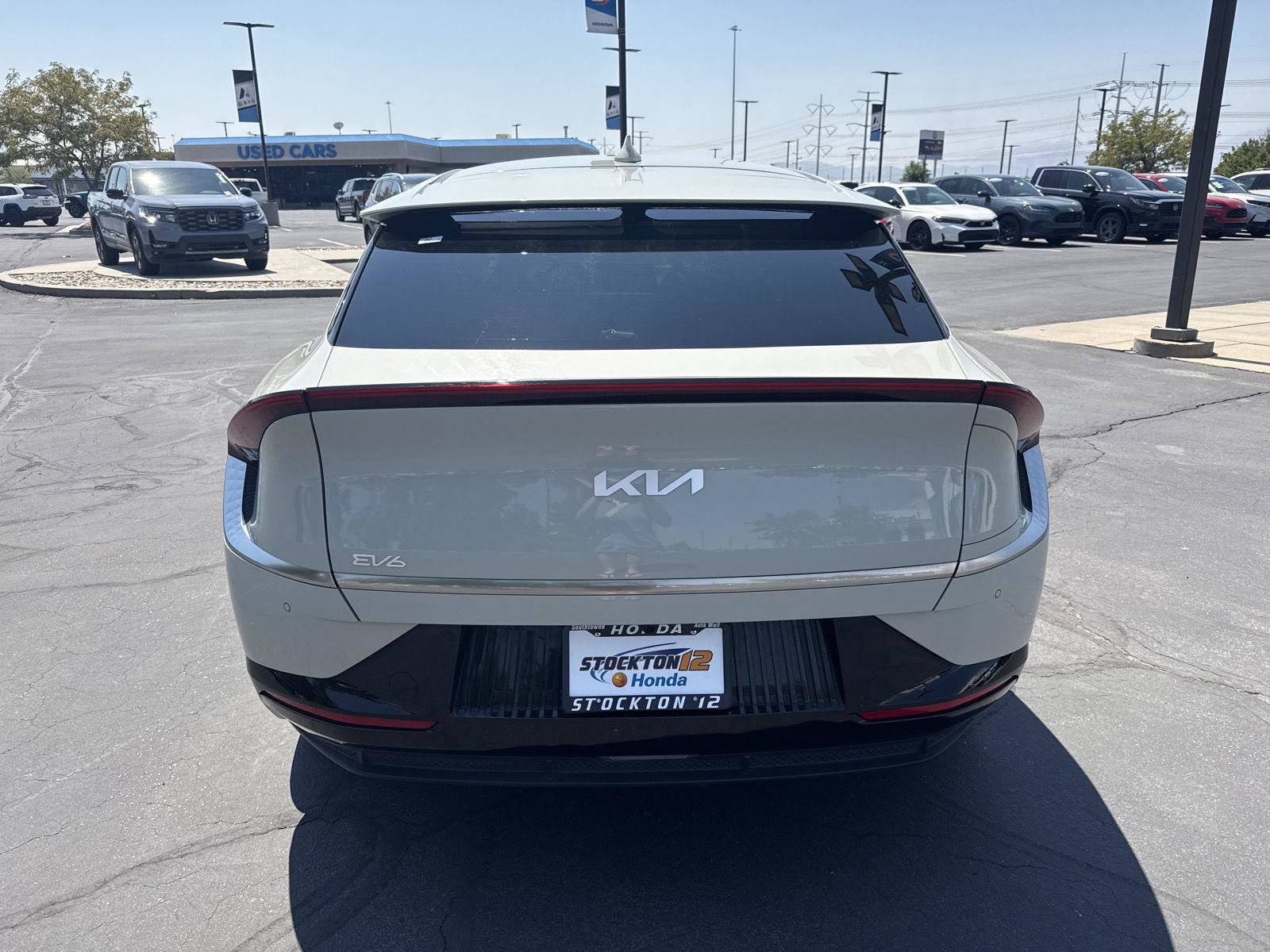 Used 2023 Kia EV6 Wind w/ Wind Technology Package AWD/4WD image 5