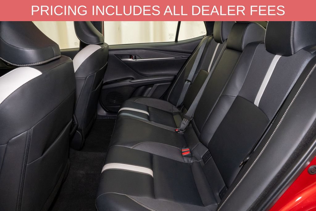 Used 2025 Toyota Camry SE FWD image 8