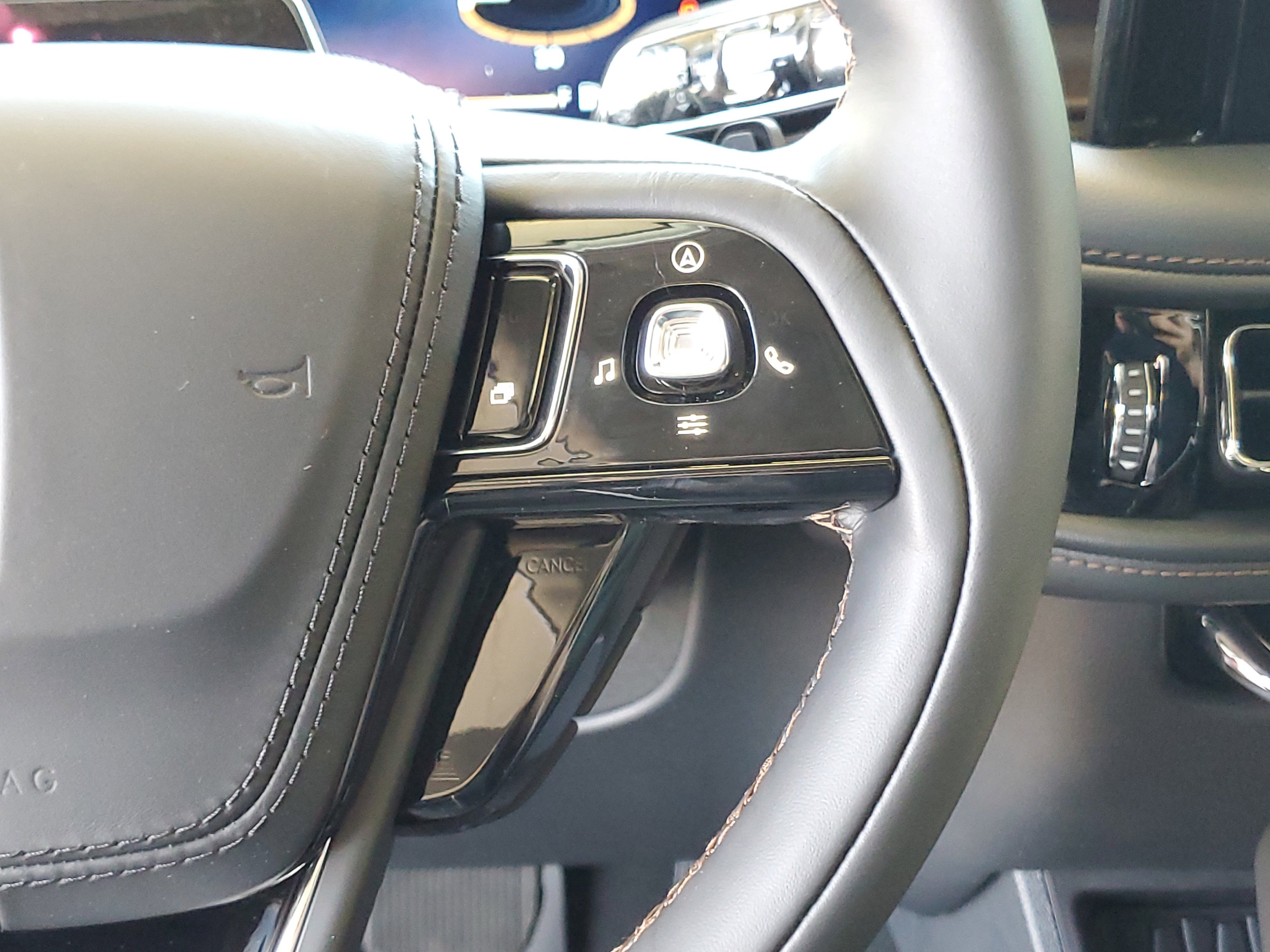 New 2026 Lincoln Aviator Reserve AWD/4WD image 17