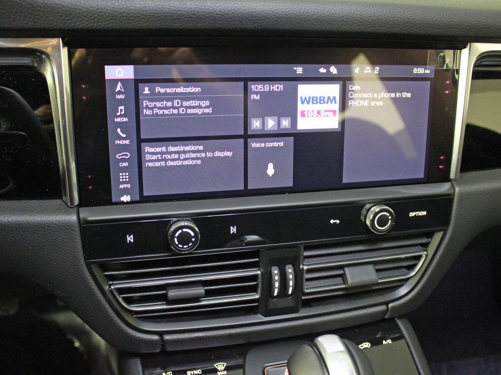 Certified 2025 Porsche Macan image 25