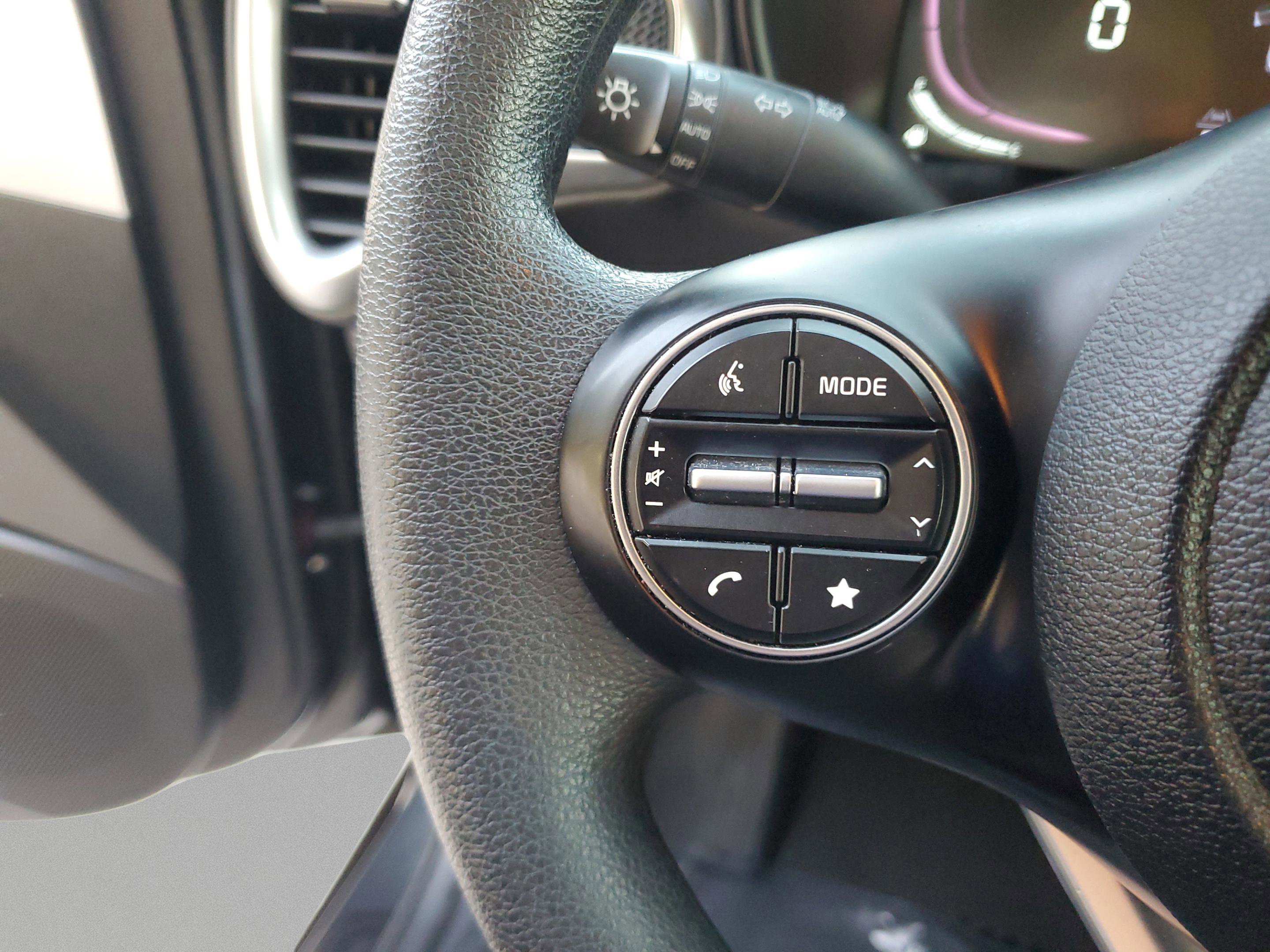 Used 2024 Kia Soul LX w/ Option Group 015 FWD image 25