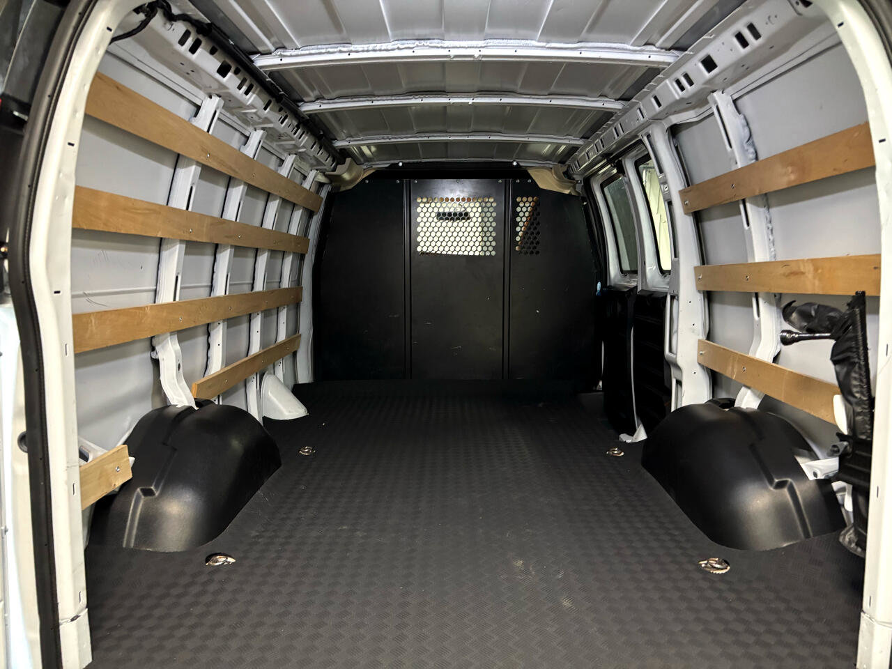 Used 2023 Chevrolet Express 2500 w/ Driver Convenience Package image 12