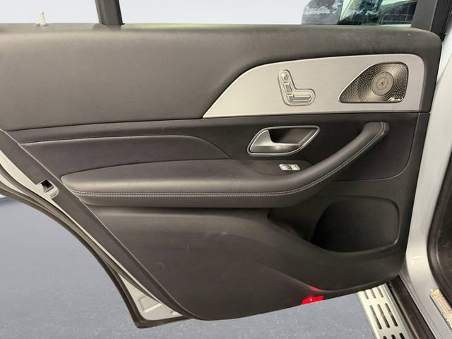 Used 2022 Mercedes-Benz GLS 450 4MATIC image 11