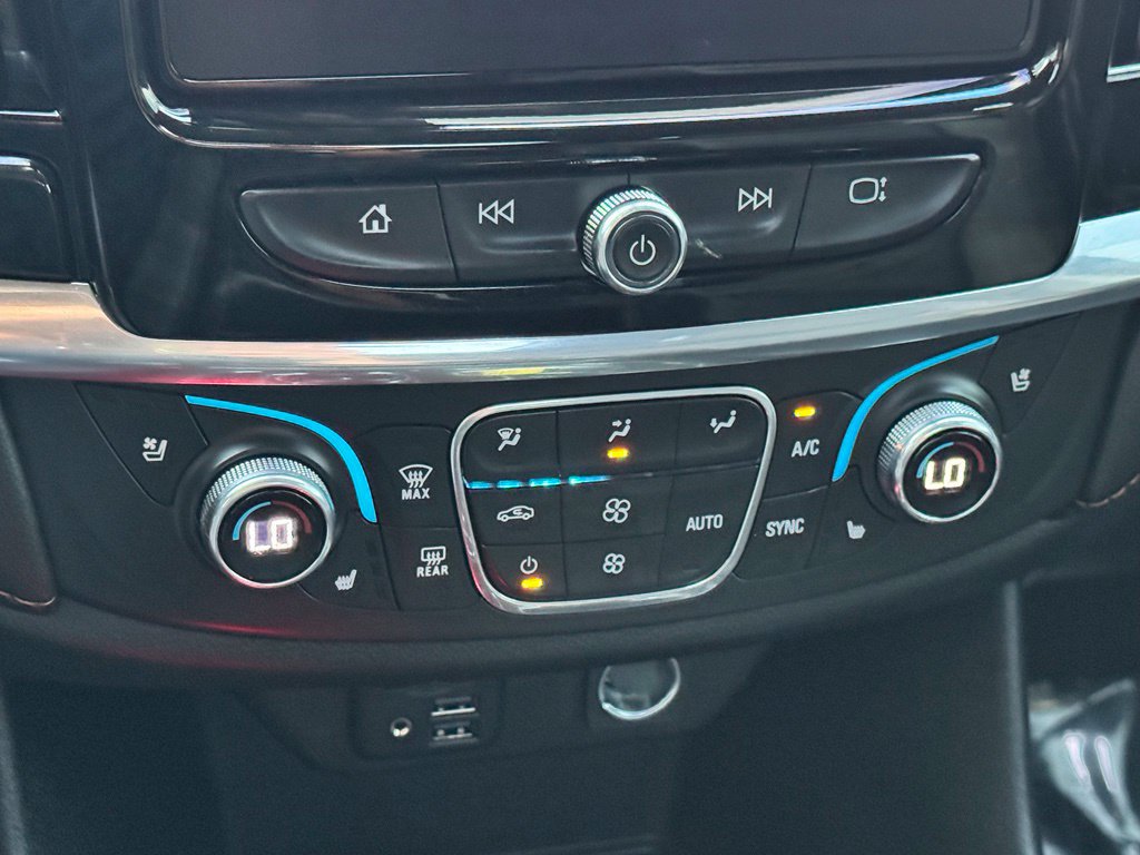 Used 2020 Chevrolet Traverse Premier w/ Redline Edition FWD image 19