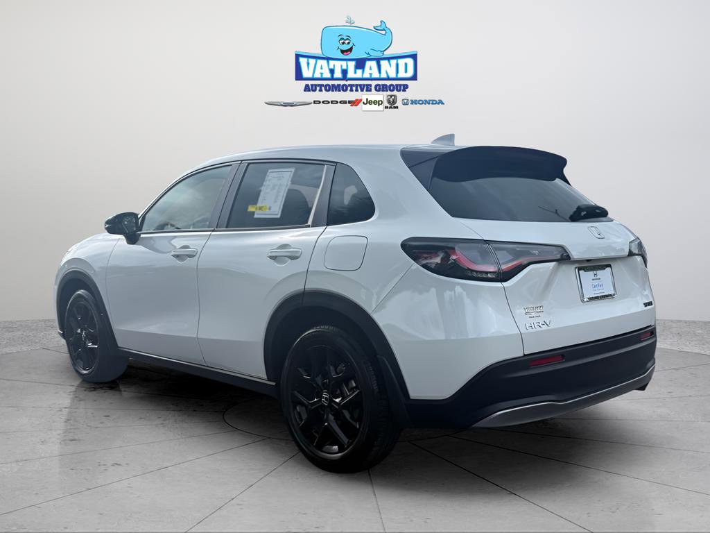 Used 2024 Honda HR-V Sport image 3