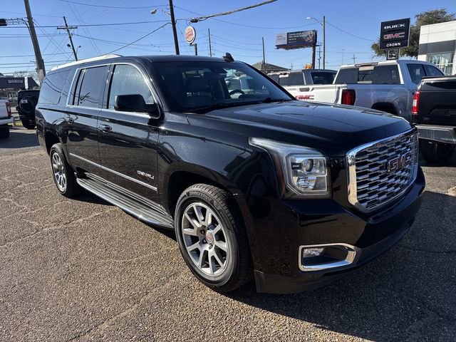 Used 2020 GMC Yukon XL Denali image 4