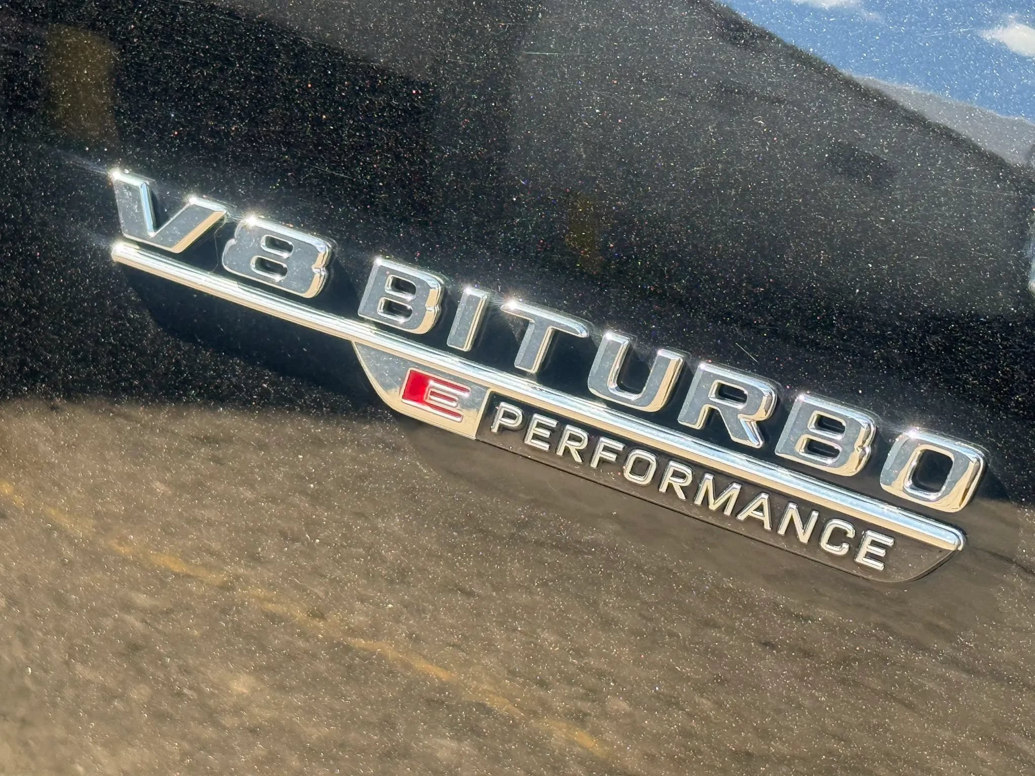 Used 2024 Mercedes-Benz S 63 AMG S w/ Carbon Fiber Exterior Package image 22