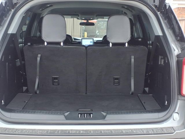 Certified 2023 Ford Explorer XLT w/ Equipment Group 202A image 10