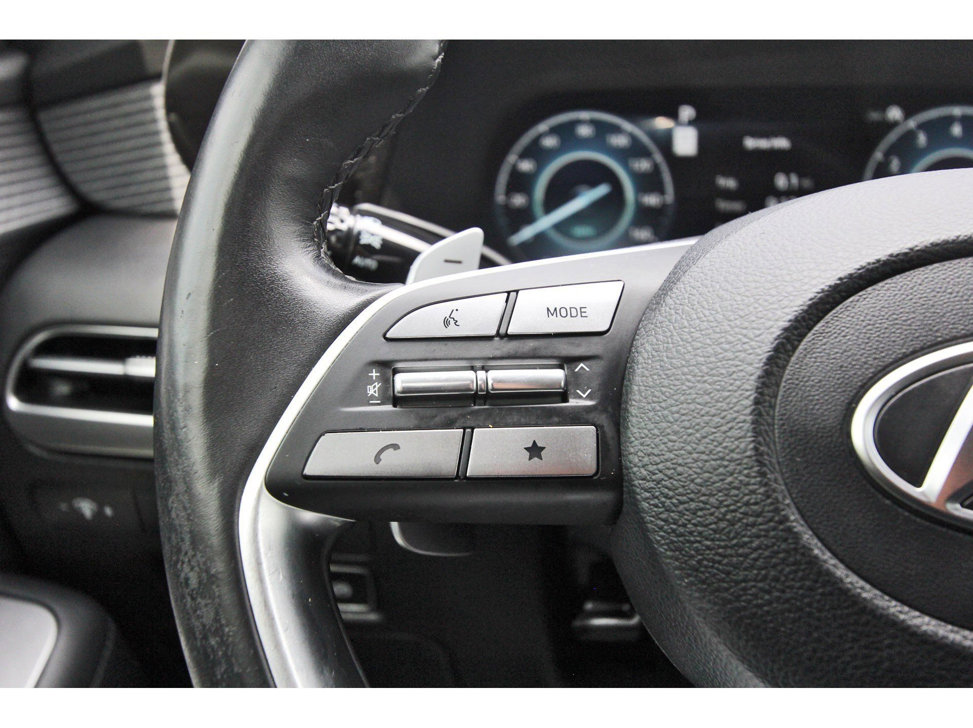 Used 2023 Hyundai Palisade Limited FWD image 19