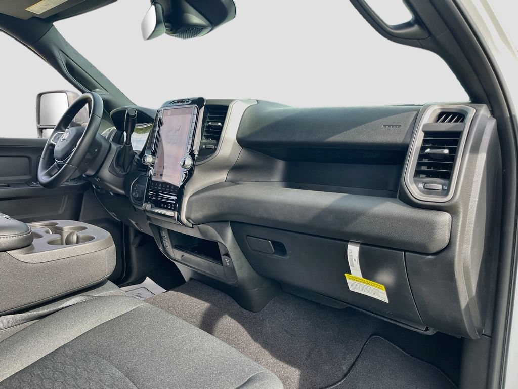 New 2026 RAM 2500 Tradesman AWD/4WD image 27