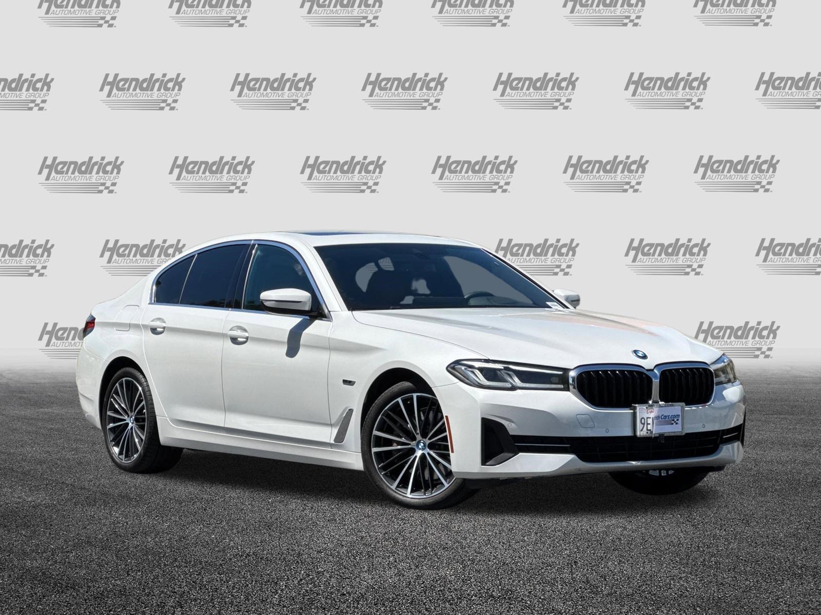 Used 2023 BMW 530e w/ Premium Package RWD image 2