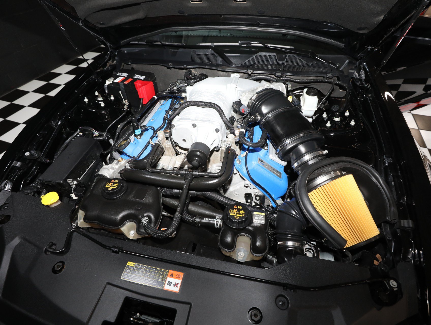 Used 2013 Ford Mustang Shelby GT500 RWD image 2
