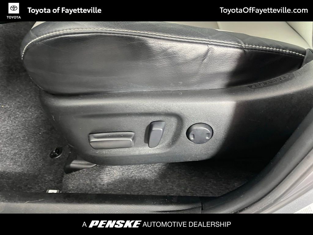 Used 2016 Toyota RAV4 Limited AWD/4WD image 24