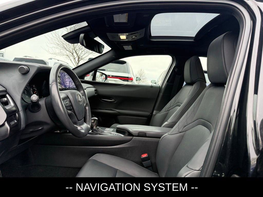 Used 2023 Lexus UX 250h 250h Premium image 6