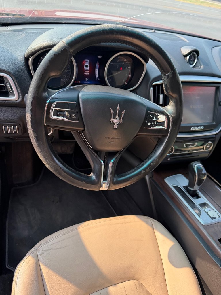 Used 2016 Maserati Ghibli RWD image 38