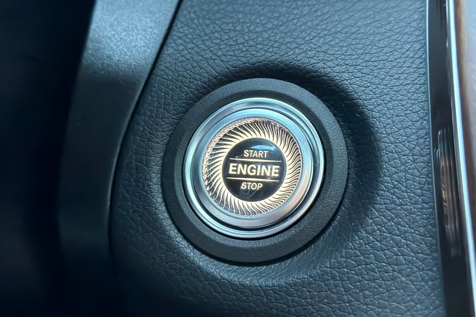 Used 2021 Mercedes-Benz GLC 300 300 image 28