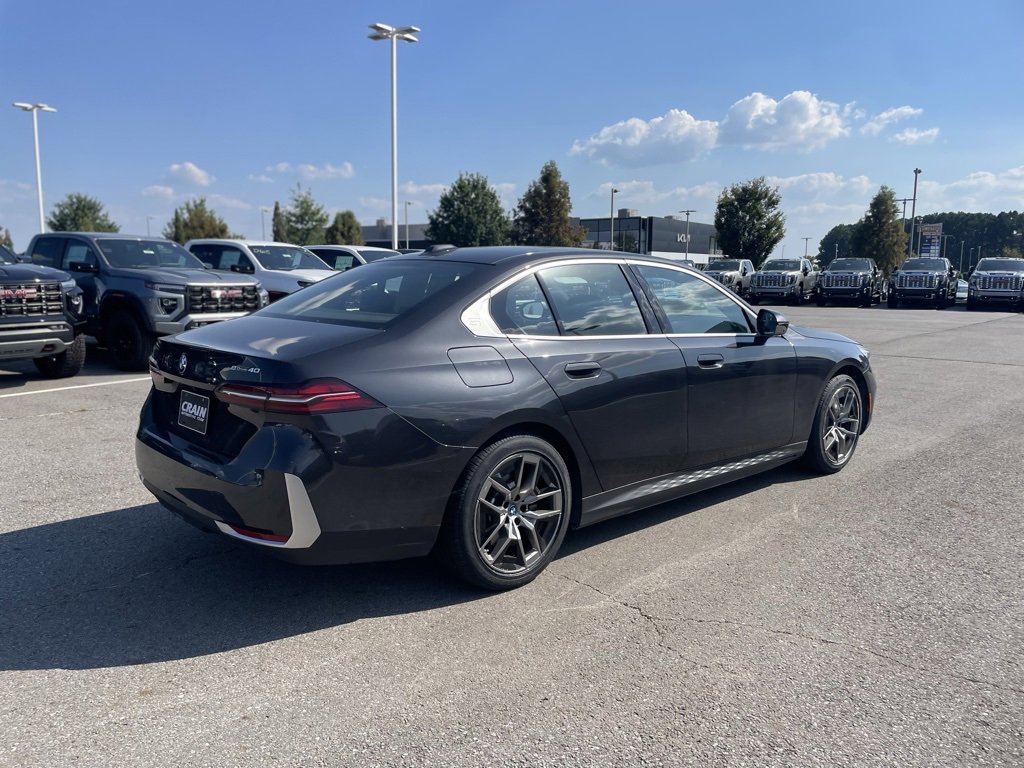 Used 2024 BMW i5 eDrive40i image 7