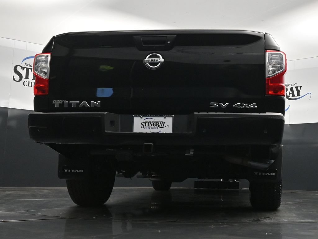 Used 2021 Nissan Titan SV w/ SV Convenience Package AWD/4WD image 31