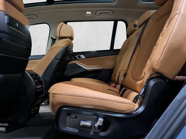 New 2026 BMW X7 xDrive40i image 16