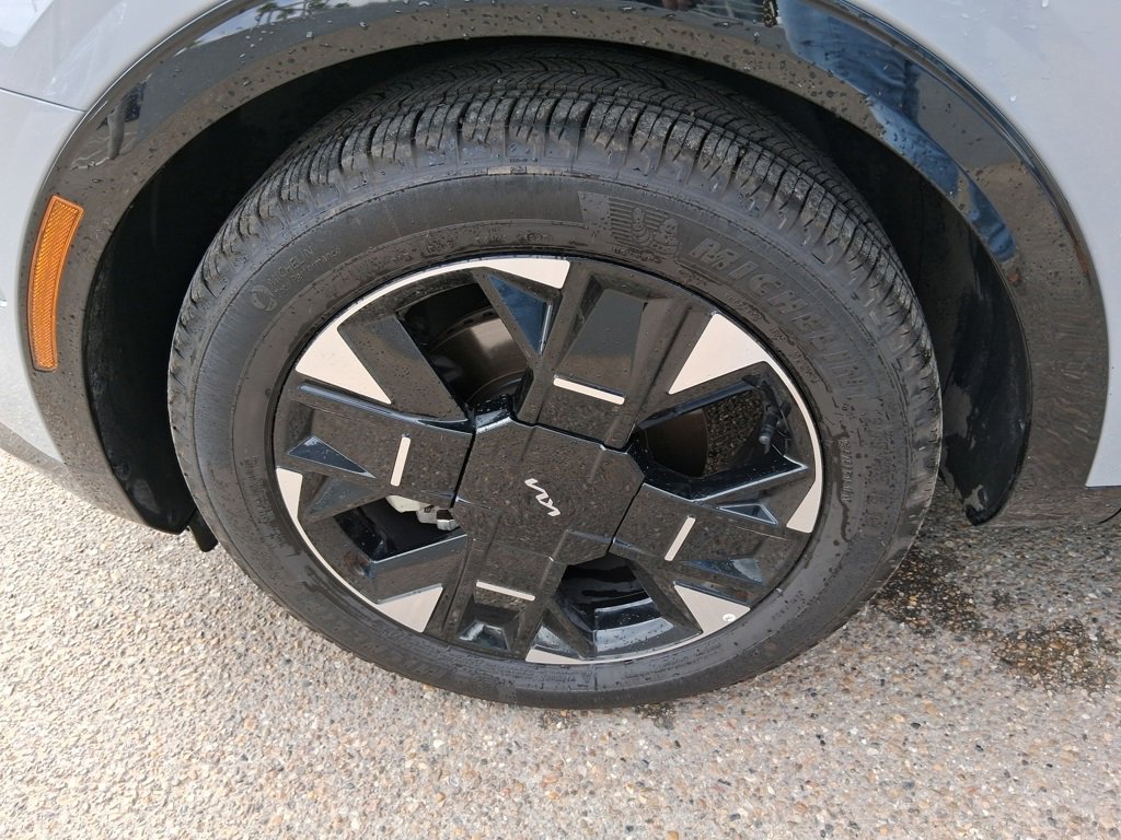 Used 2026 Kia Sportage SX image 16