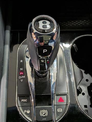 Used 2022 Bentley Bentayga image 16