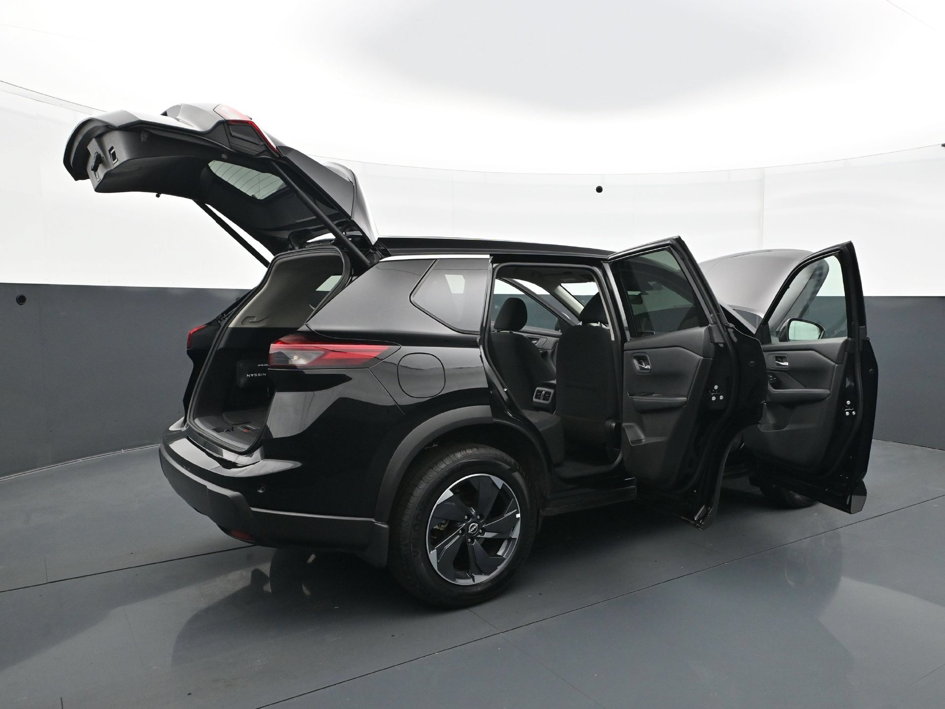 Used 2026 Nissan Rogue SV AWD/4WD image 36