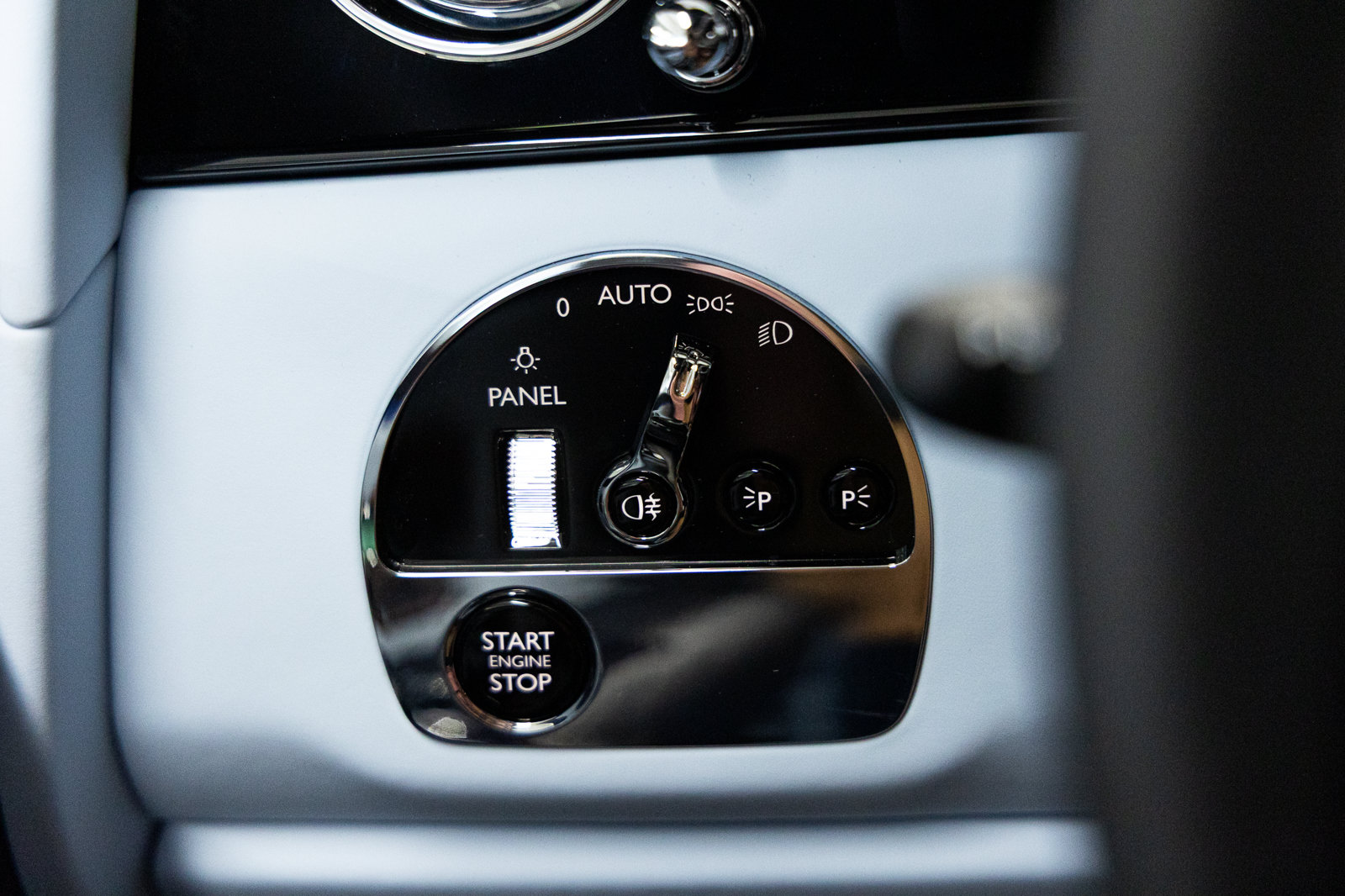 New 2027 Rolls-Royce Cullinan AWD/4WD image 47