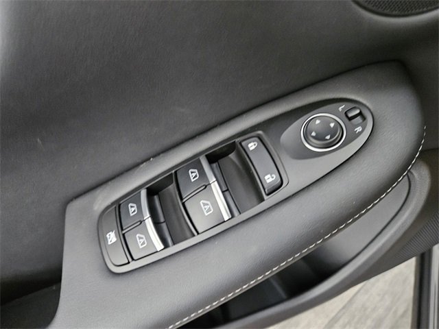 New 2025 INFINITI QX50 Pure image 12