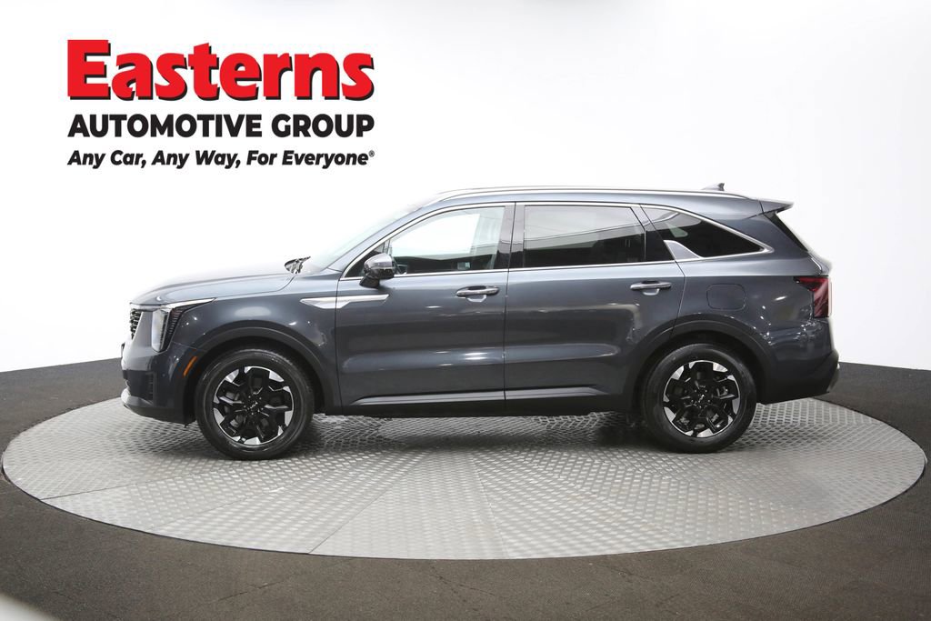 Used 2024 Kia Sorento S image 61