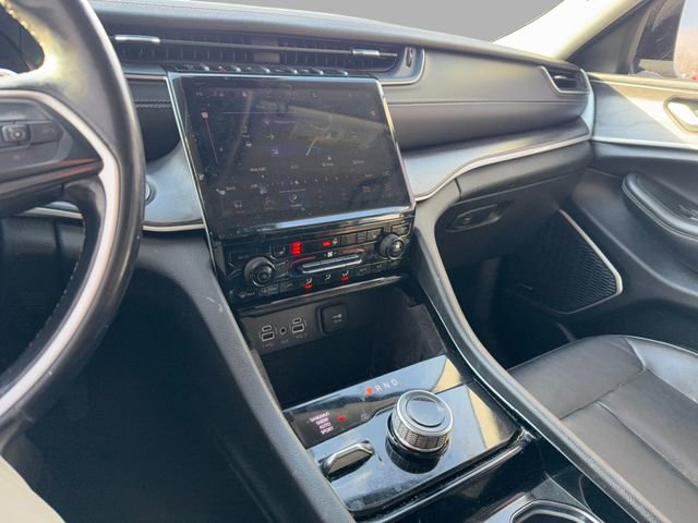 Used 2021 Jeep Grand Cherokee L Limited image 17