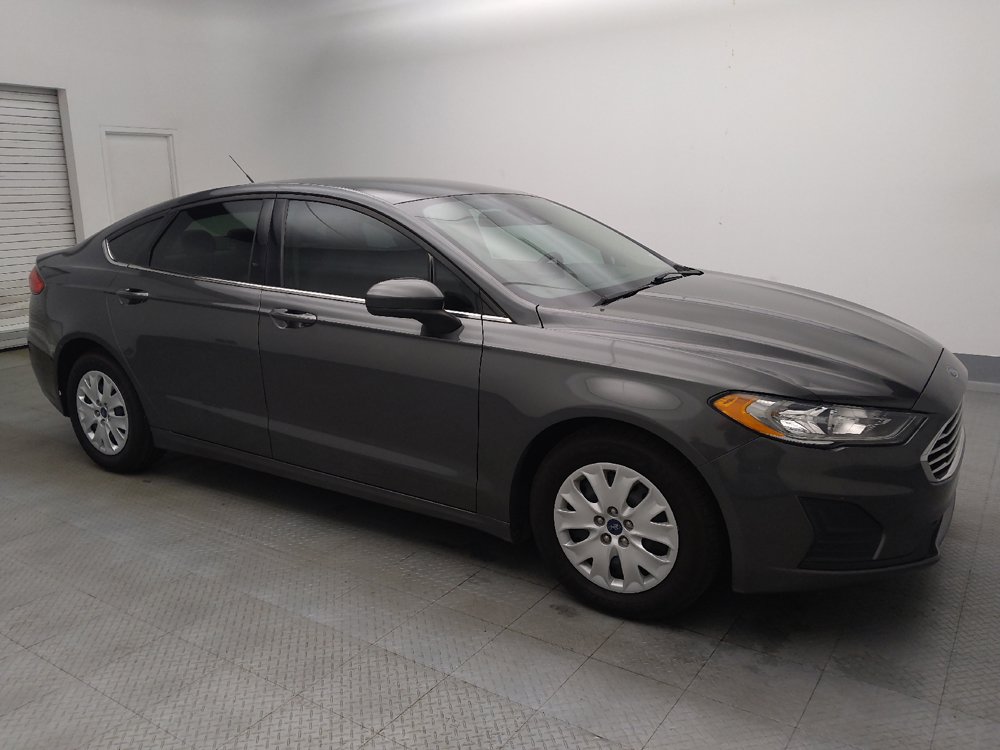 Used 2019 Ford Fusion S FWD image 11