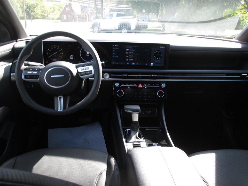 Used 2025 Hyundai Santa Cruz SEL image 10