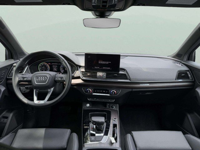 Certified 2025 Audi Q5 e Premium Plus w/ Premium Plus Package AWD/4WD image 9