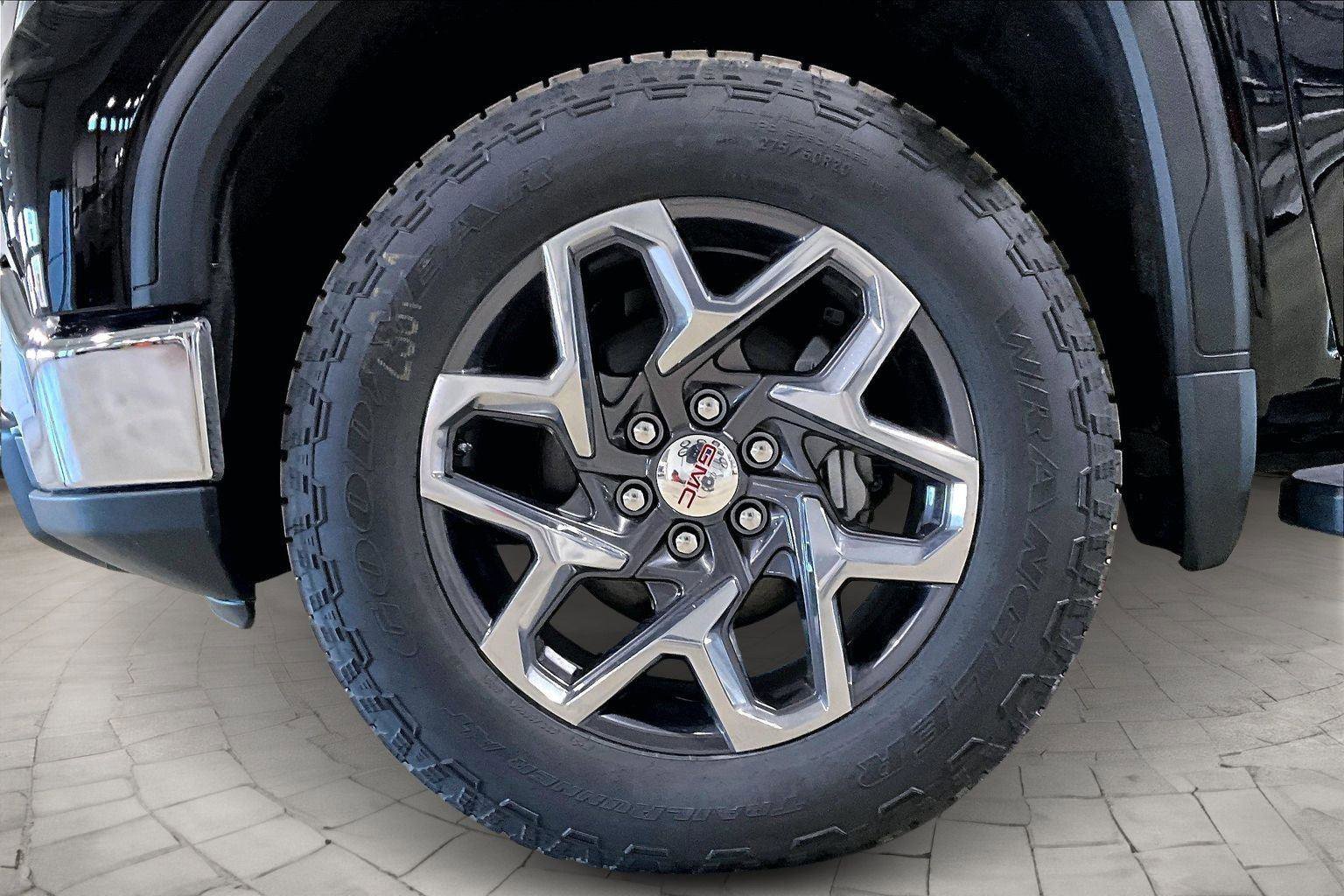 New 2026 GMC Sierra 1500 SLT w/ SLT Premium Plus Package image 16