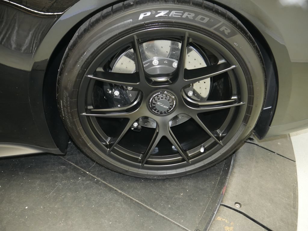Used 2025 Porsche 911 GT3 RWD image 15